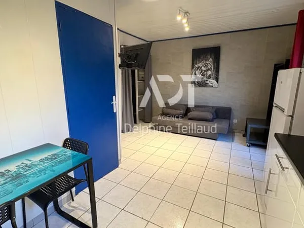 Studio 1 pièce 19 m²