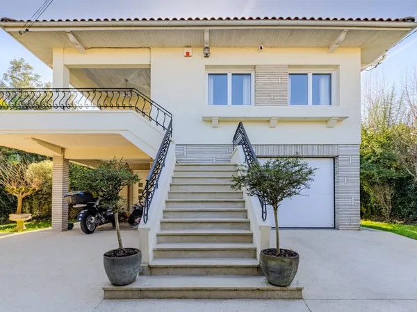 MAISON D'exception BORDEAUX CAUDERAN