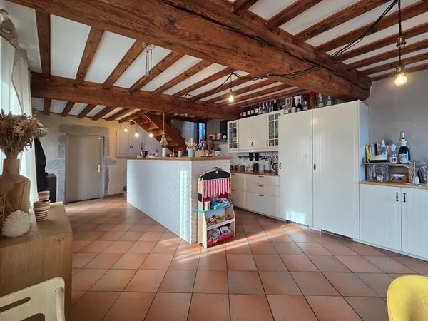 Maison de village T5 + garage + extérieur
