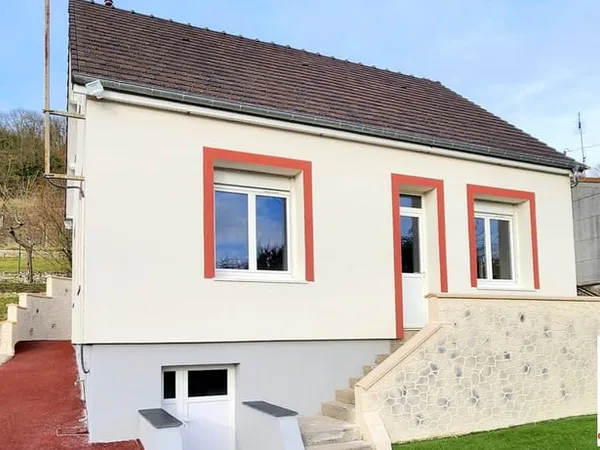 Les Andelys - Maison sans travaux de 75 m2 - 2/3 chambres + garage et bâtiment sur 2.109 m2 de terra