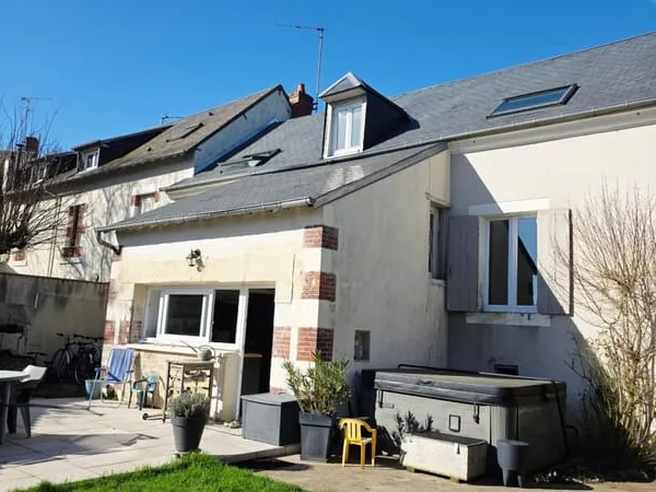BOURGES MAISON 5 PIECES + APPARTEMENT INDEPENDANT 2 PIECES