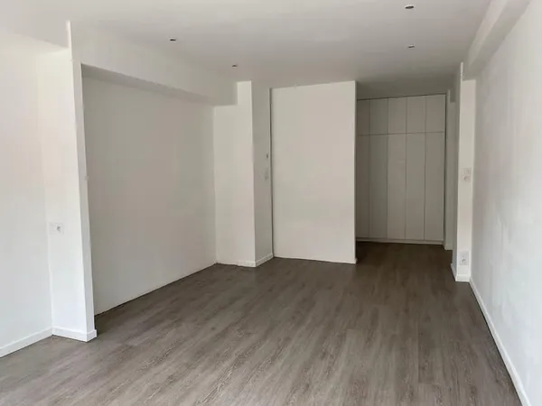 Local professionnel 27 m²