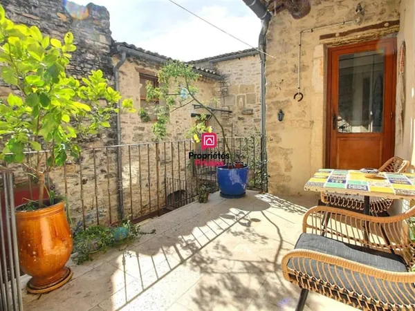 Maison avec piscine et dépendance 121 m² à Asperes