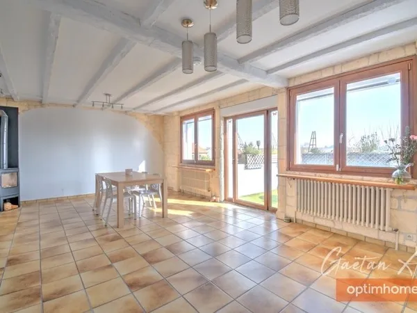 Trémery - Maison à vendre 9 pièces avec jardin, l'espace parfait pour toute la famille !