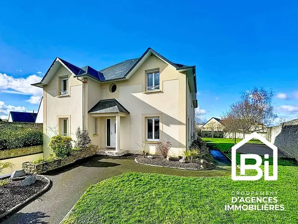 ESCOVILLE - Maison de 6 pièces avec un terrain de 1 506 m2 et sous-sol