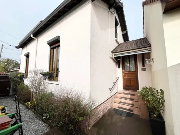 Belle maison dans le quartier de l'église !