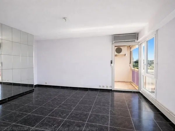 AUXERRE Appartement lumineux avec balcon, cave et garage d