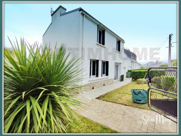 Maison rénovée 3 chambres, terrasse et garage LANDIVISIAU (29)