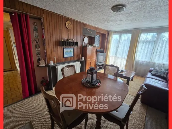 93350 LE BOURGET - Appartement 3 pièces 54.70 m²- 2 Chambres - 2 Balcons - Stationnement libre en ex