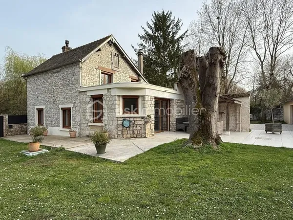 Maison de 139m² au calme à Chateau-Landon
