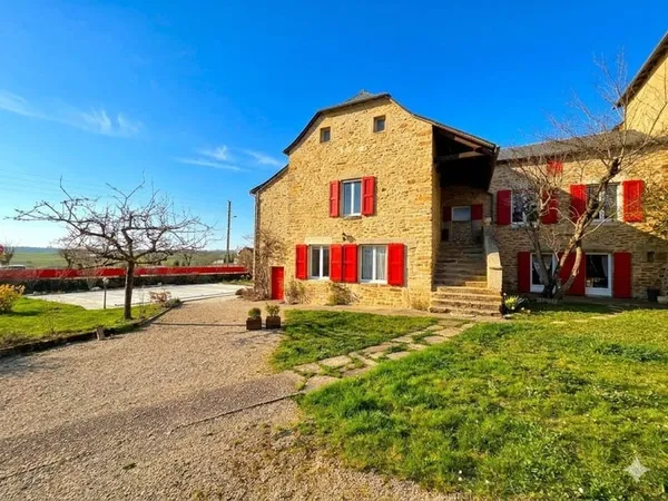 Maison et villa de prestige Vente Sauveterre-de-Rouergue 9p 277m² 389000€
