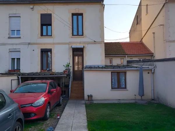 Exclusivité à Montataire : Charmante maison 3 pièces avec jardin et bureau aménagé !