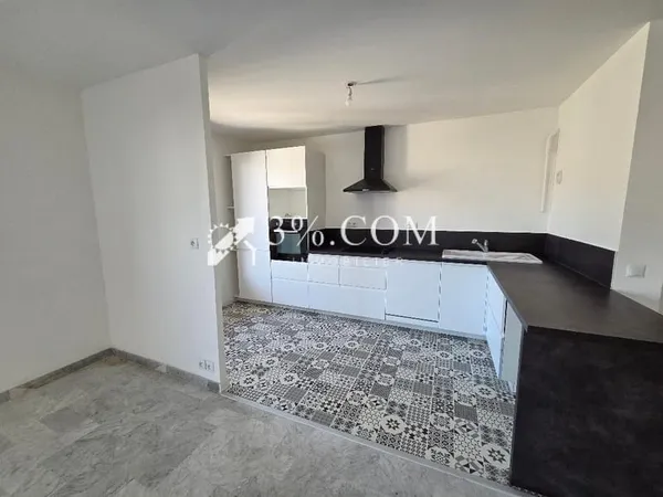 3%.COM MARSEILLE 13009 LOCATION D'UN T3 TOUT RENOVE A NEUF