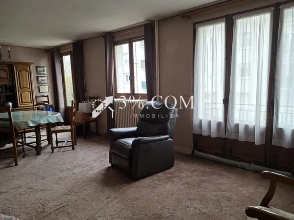 Appartement type 3, hyper centre ville Soissons