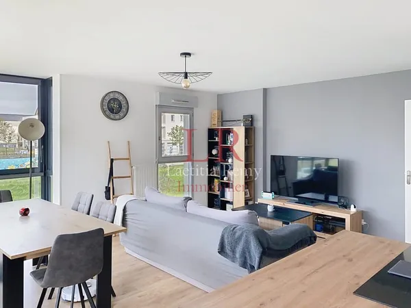 APPARTEMENT T4 BRUZ 83 m2
