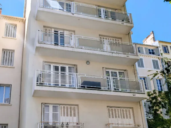Type 2 rez-de-chaussée Toulon centre