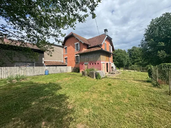 MAISON 87M² A RENOVER PROCHE LURE TERRAIN 598 M²