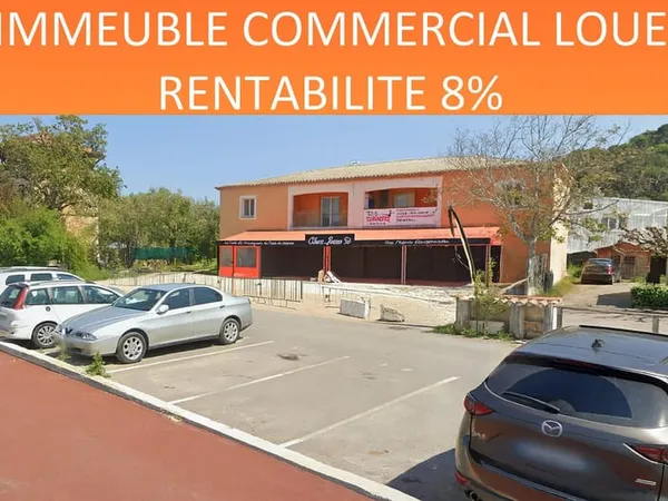 Vidauban, Immeuble entier comprenant 2 Locaux commerciaux loués