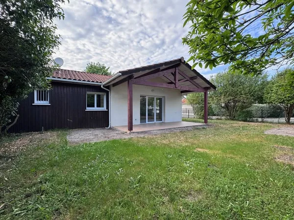 Maison T4 de plain -pied - 88m2 avec terrasse couverte, gar