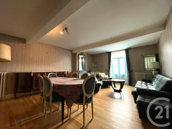 Appartement 3 pièces 104 m²