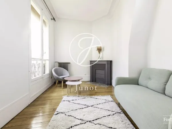 Paris 18e - BOULEVARD BARBÈS / MARCADET-POISSONNIERS - Appartement à louer - 2 pièces meublé - 36,61