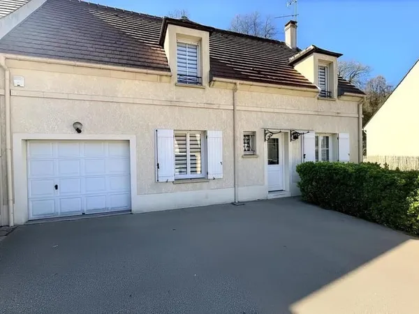 Maison mitoyenne 7 pièces