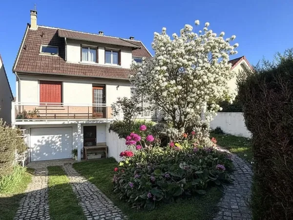 THIAIS CENTRE MAIOSN 5CH, S-SOL, Garage