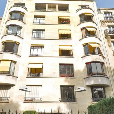 Studio / 9m² / Saint Mandé (Ligne 1)