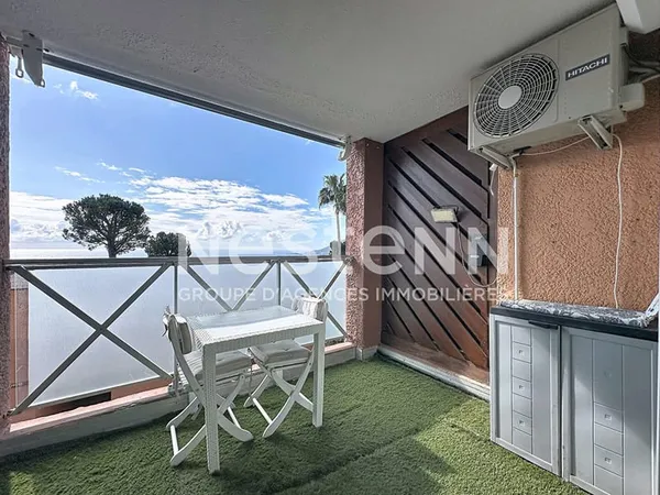 A VENDRE - THEOULE-SUR-MER - 2P - VUE MER - PARKING