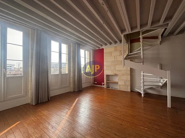 Duplex Victoire non-meublé