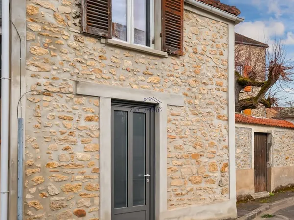 Charmante maison individuelle avec jardin Lardy Bourg Vend