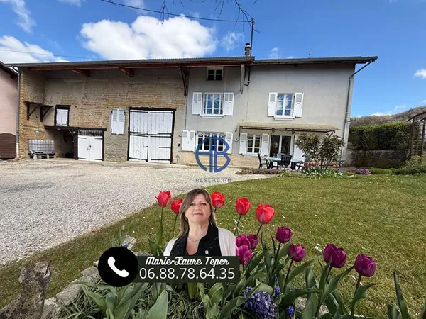 Maison avec dépendances sur 5050 m2 de terrain