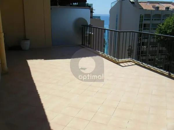 3 PIECES PROCHE CENTRE ET PLAGES