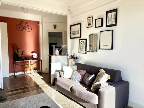 RARE - 2 PIECES 46M2 + BALCON - CAVE - BOURGEOIS