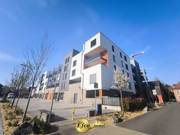 Superbe T4 en attique 77,5 m2 2 chambres, garage, terrasse
