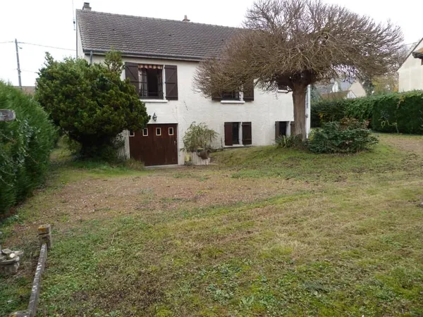 Neuvy Pailloux - Maison de plain pied T.4 sur sous-sol 94 M2