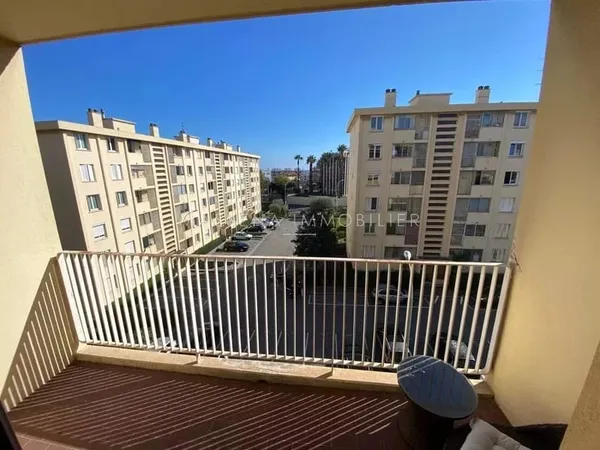 Location 2P Vide Henri Matisse