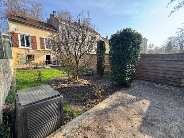 Maison de 66 m2 SH avec 1 terrasse et 1 jardin à Charleville