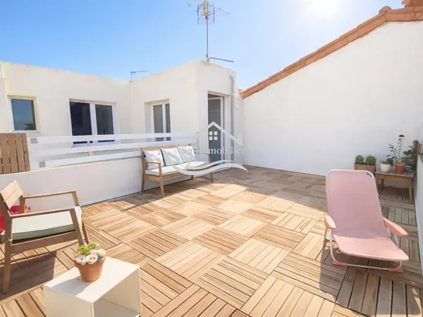 Bien rare au coeur Agde, studio de 36m² avec sa superbe terrasse tropézienne