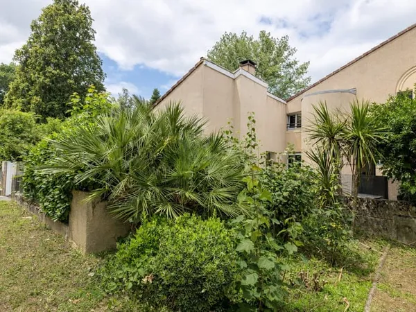 Maison jumelée avec jardin GEAUNE