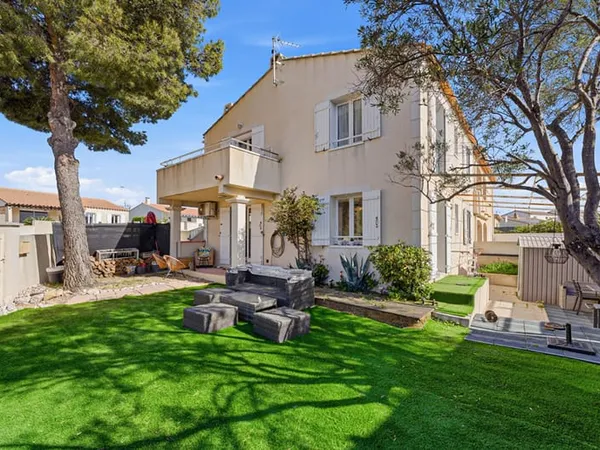 À VENDRE appartement T3 bas de villa avec jardin et vue mer - Sausset Les Pins 13960