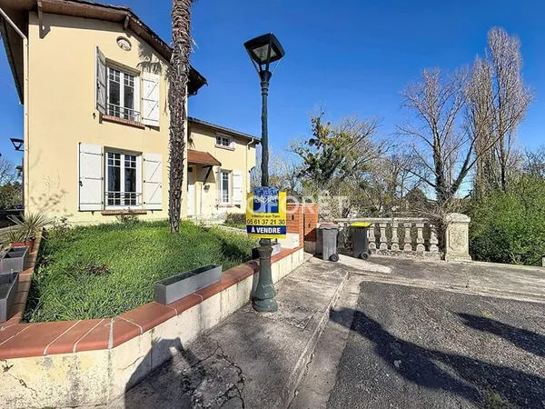 Maison de type 4 de 125 m² avec jardin.