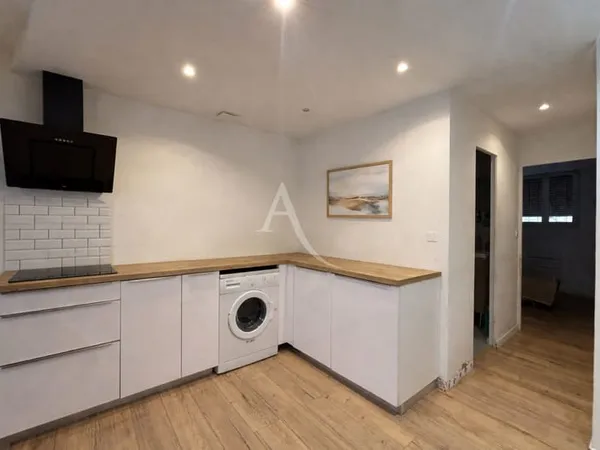 RIANS Appartement T2 45 m² RDC