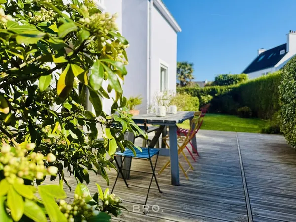 A VENDRE MAISON VANNES SECTEUR ALBERT 1ER- 142 M2 - 7 PIÈCES