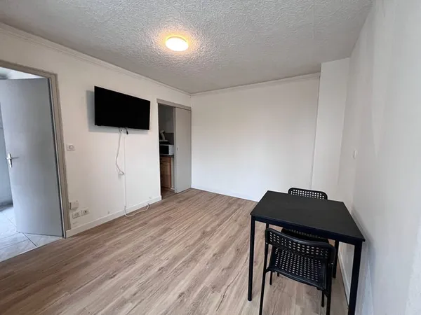 Charmant appartement T1 à louer à Recologne, idéalement situé !