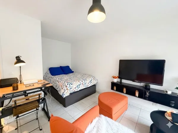 Studio à vendre à Puteaux - Secteur Mairie, idéal investisseur