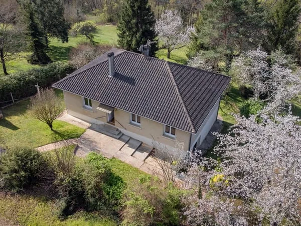 Maison 5 pièce(s) 98 m2 plein pied, 3ch, grande sous sol, jardin 1977M2