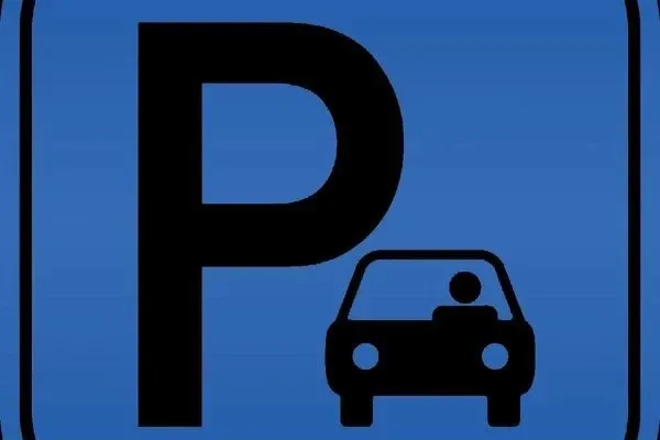 PARKINGS ET GARAGES