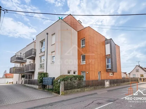 HAGUENAU - 3 PIÈCES AVEC ASCENSEUR, BEAU BALCON, GARAGE EN SOUS-SOL ET PARKING