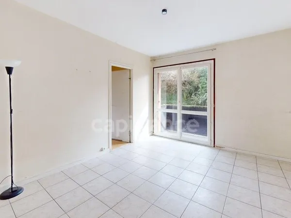 Appartement 3 pièces de 58 m² à rénover - Proche gare et centre-ville